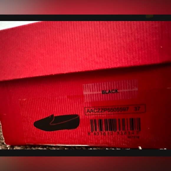 Carolina Herrera shoes - Picture 3 of 3